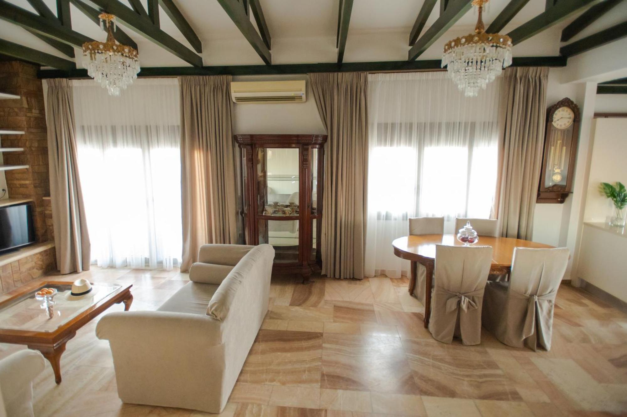 Marble Luxury Suites Karteros Exterior photo